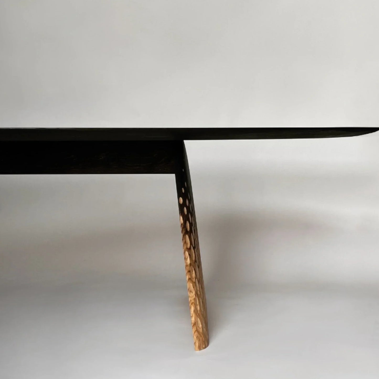 MOROCHO TABLE