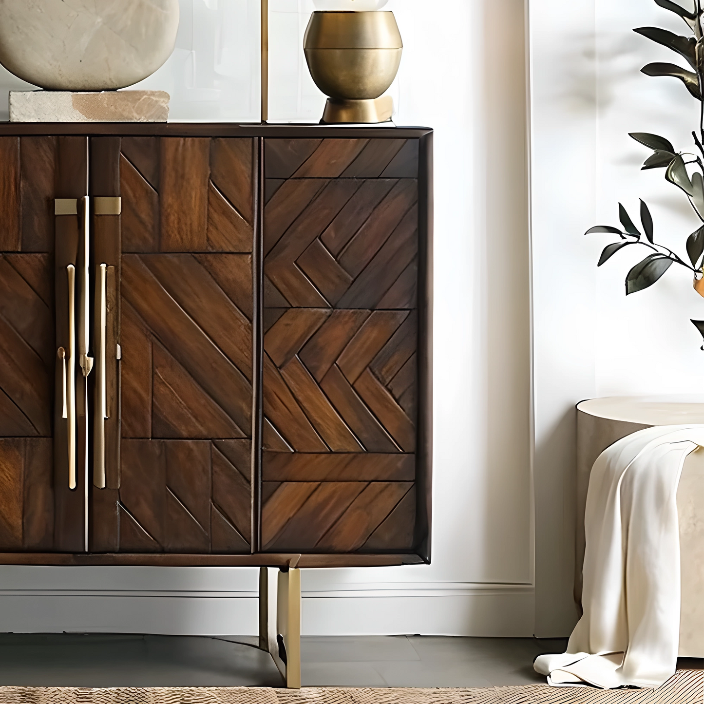 Mid-Century Style Wine Cabinet in Solid Wood, Storage for Bottles and Glassware