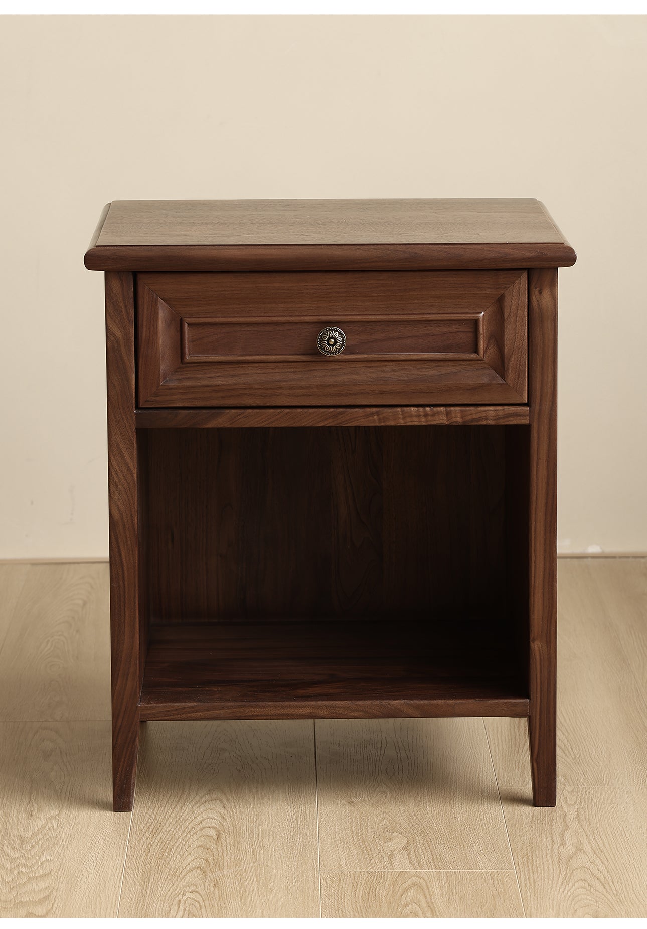 Mazonvintage-American Style Walnut Wood Bedside Table