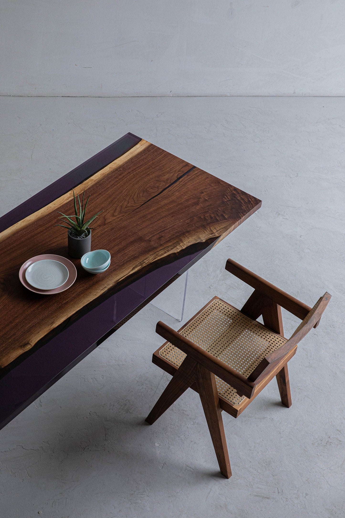 Mazonvintage-Elemental Handmade Single Epoxy Resin Table
