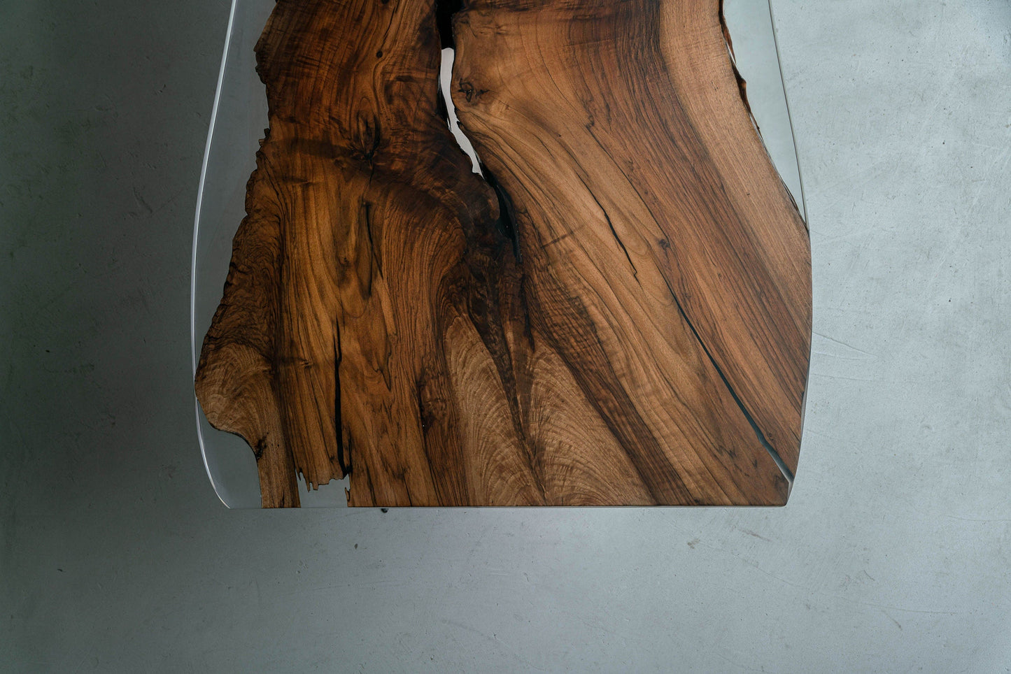 Mazonvintage-Live edge Handmade Unique Live Edge Epoxy Resin River Wood