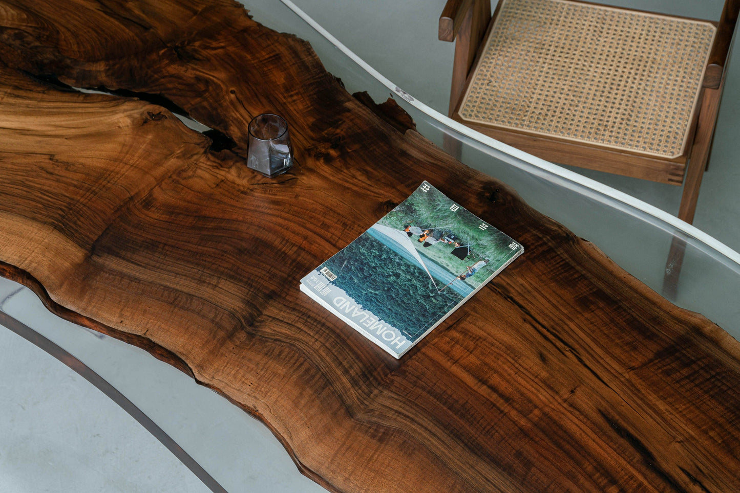 Mazonvintage-Live edge Handmade Unique Live Edge Epoxy Resin River Wood