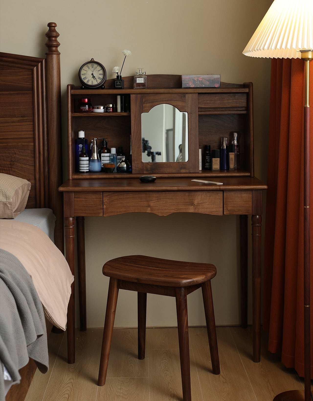 Mazonvintage-Astra American Style Solid Walnut Wood Makeup Vanity