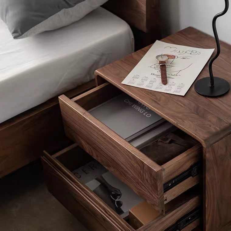 Mazonvintage-Timeless Black Walnut Wood Bedside Table