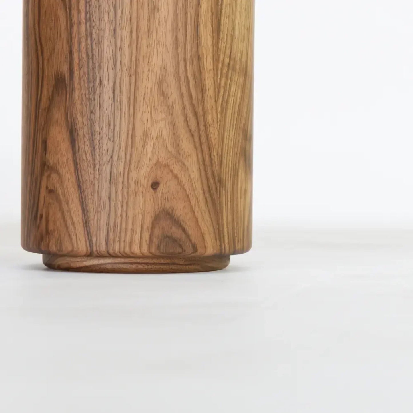3-Legs Ki Dining Table