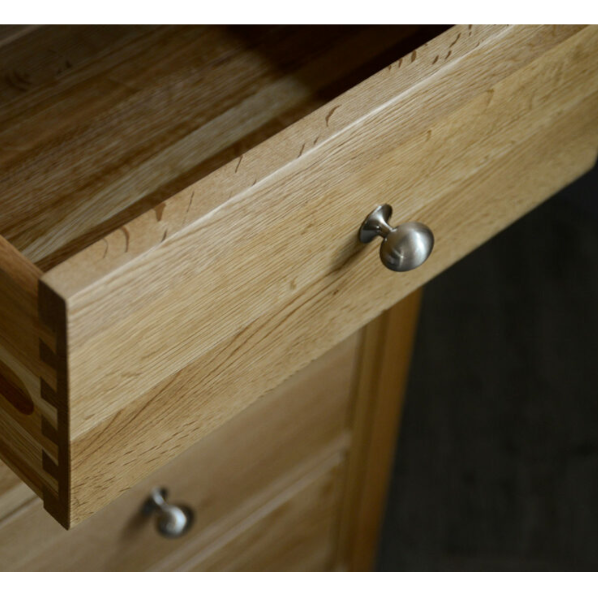 Cari Oak Wood Chest of 5 Drawers