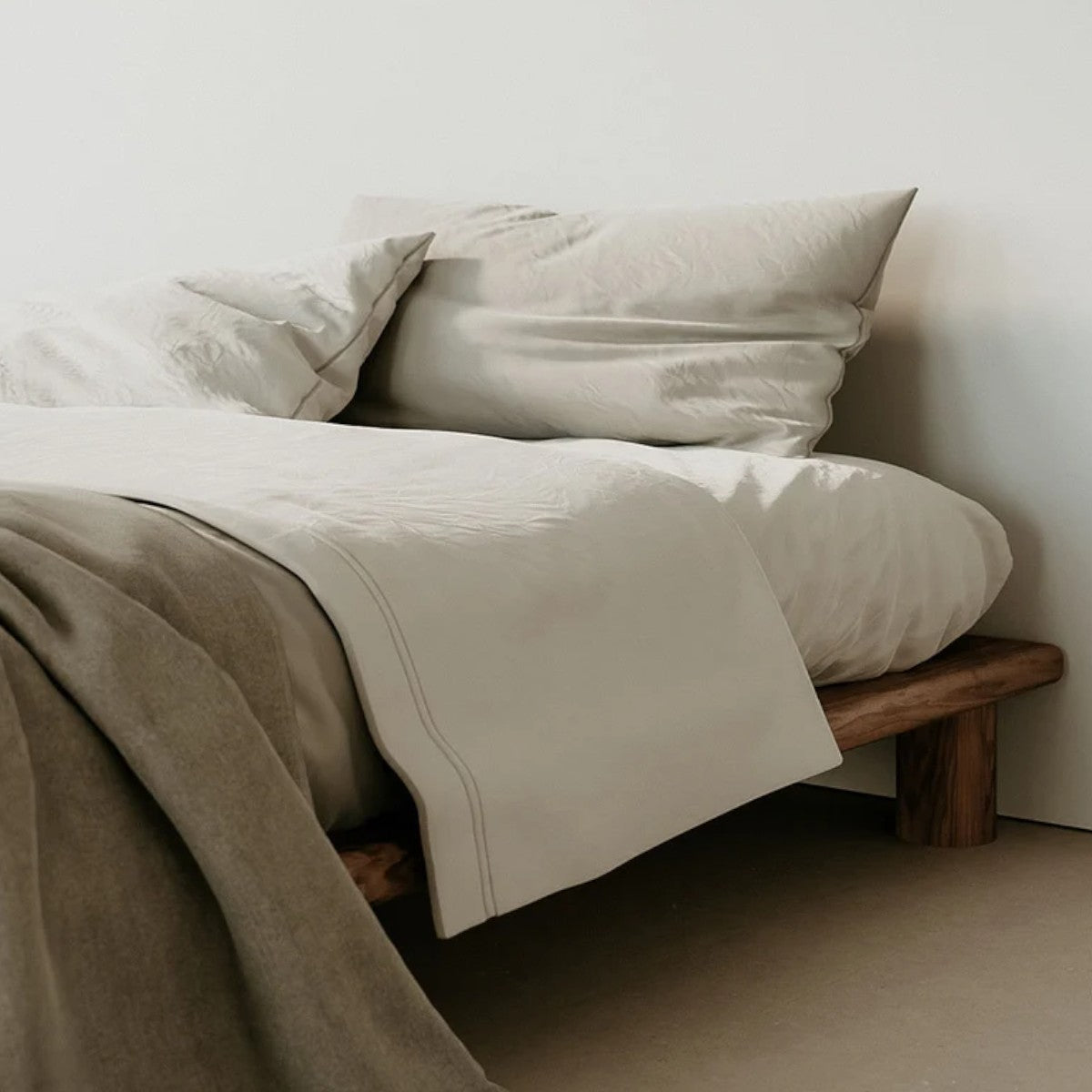 Elida Walnut Wood Bed