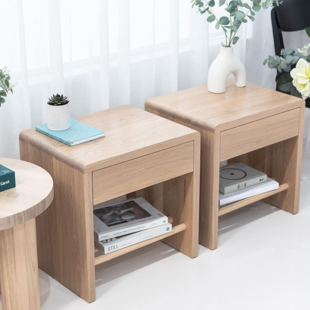 Garin Oak Wood Bedside