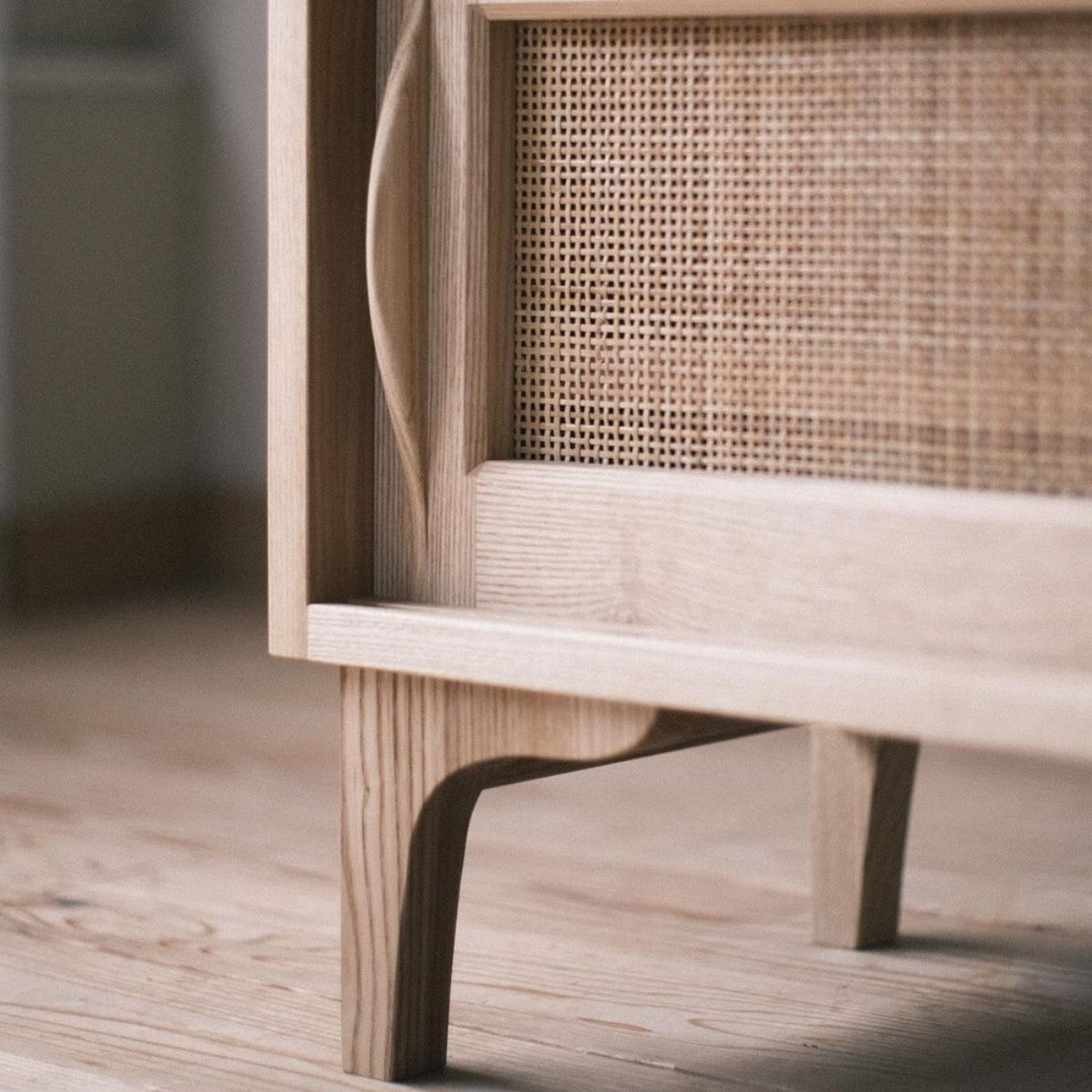 Haley Oak Wood TV Unit