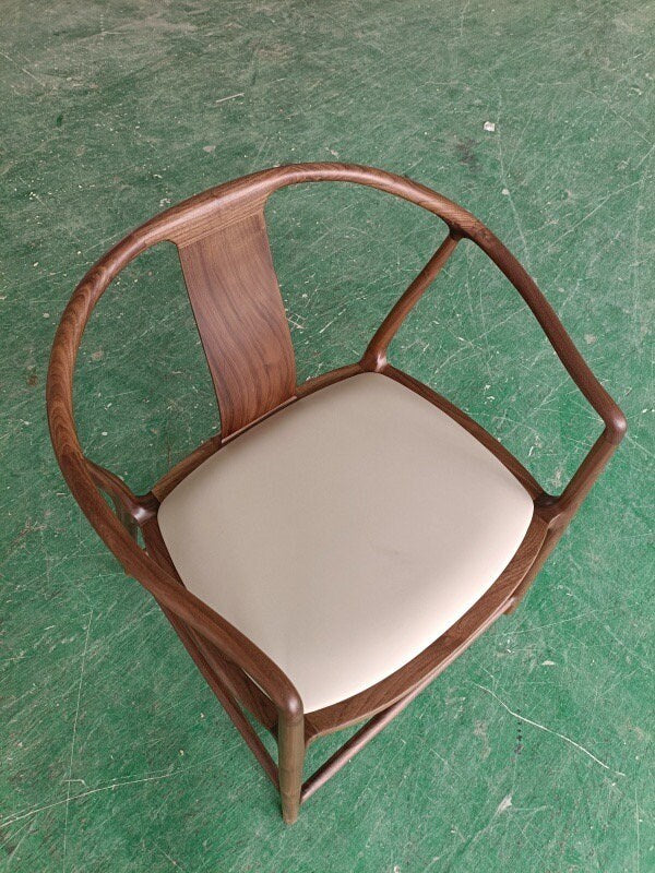 Mazonvintage-Ming-Style Horseshoe Back Walnut Wood Armchair