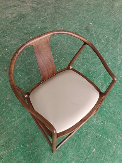Mazonvintage-Ming-Style Horseshoe Back Walnut Wood Armchair