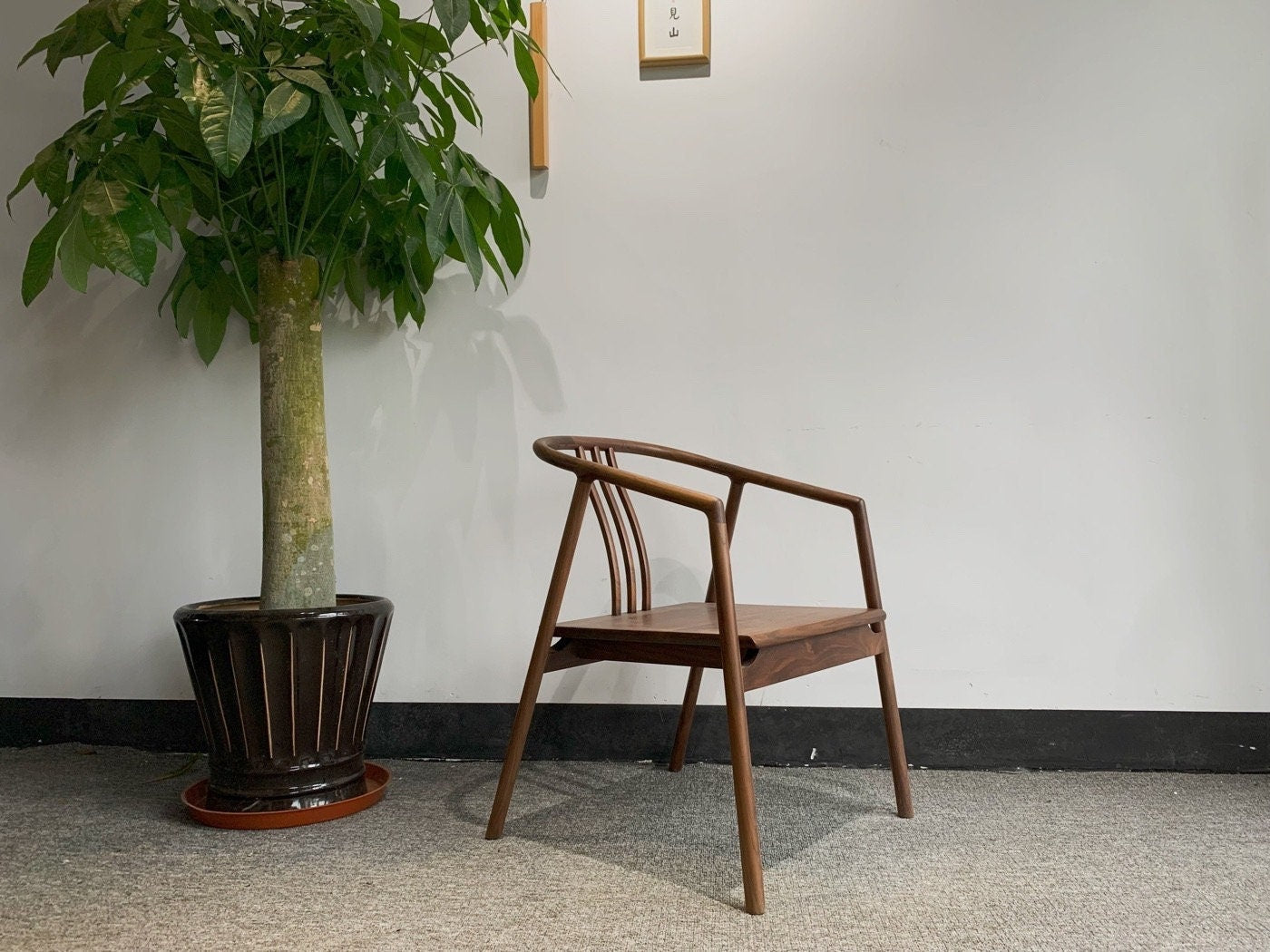 Mazonvintage-South American Walnut Wood Streak Simple Armchair