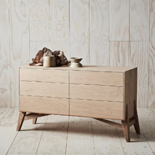Jasna Oak Wood Chest of Drawers