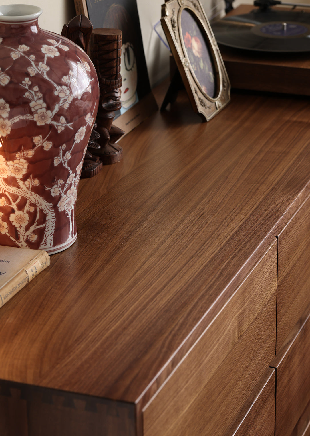 Mazonvintage-NovaTrend 9-Drawer Walnut Wood Dresser