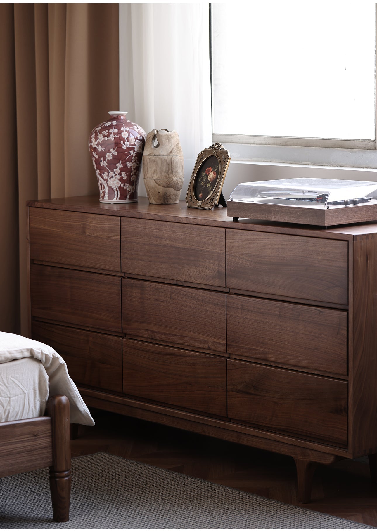 Mazonvintage-NovaTrend 9-Drawer Walnut Wood Dresser