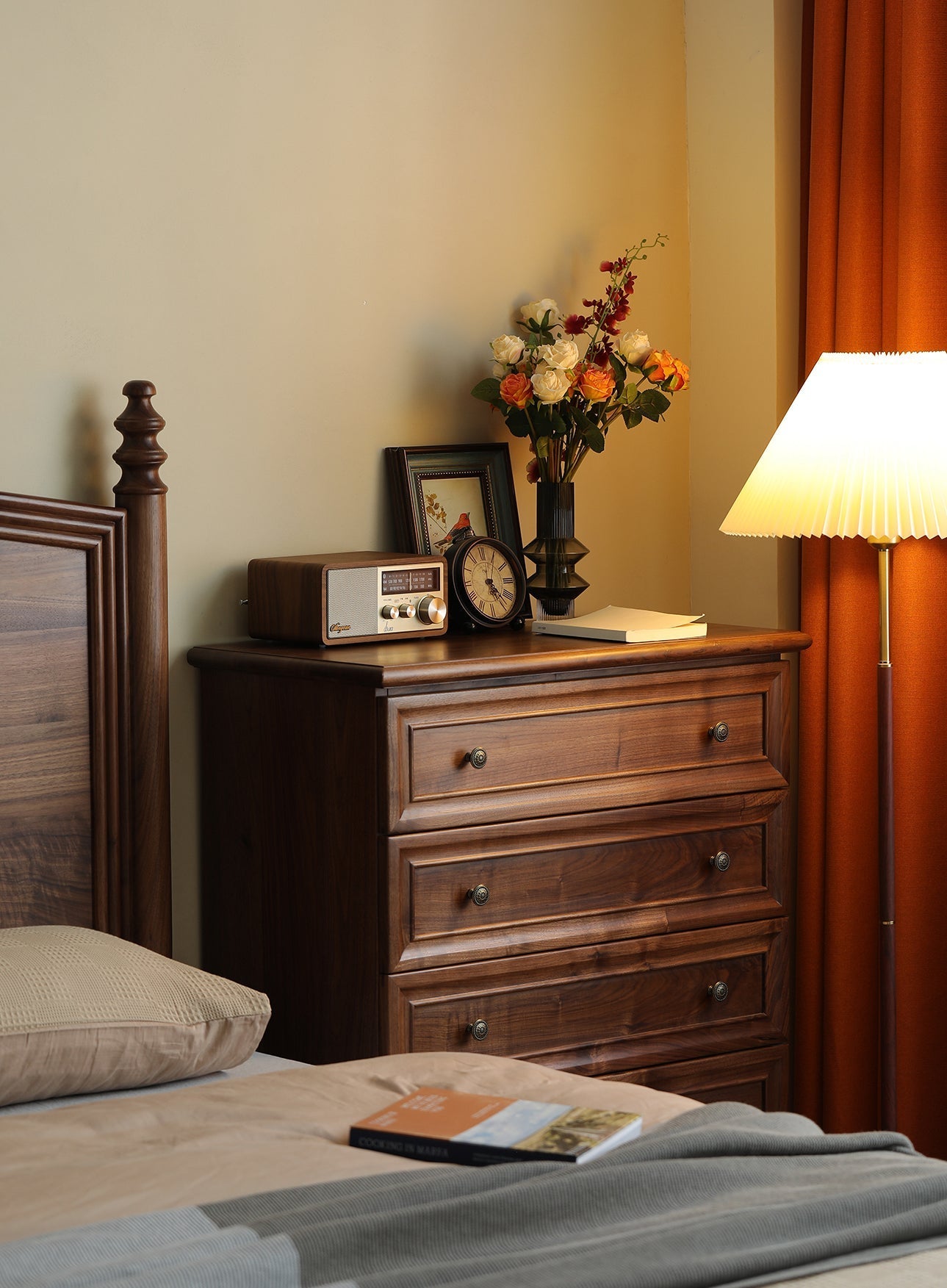 Mazonvintage-Heritage American Style Vintage Walnut Wood Dresser