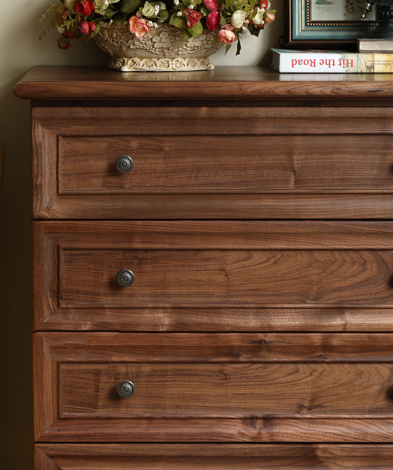 Mazonvintage-Heritage American Style Vintage Walnut Wood Dresser