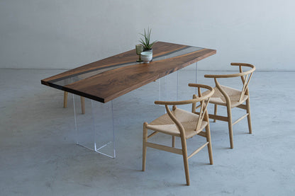 Mazonvintage-Ember Black Walnut Wood Epoxy Resin Table with Curved Shape