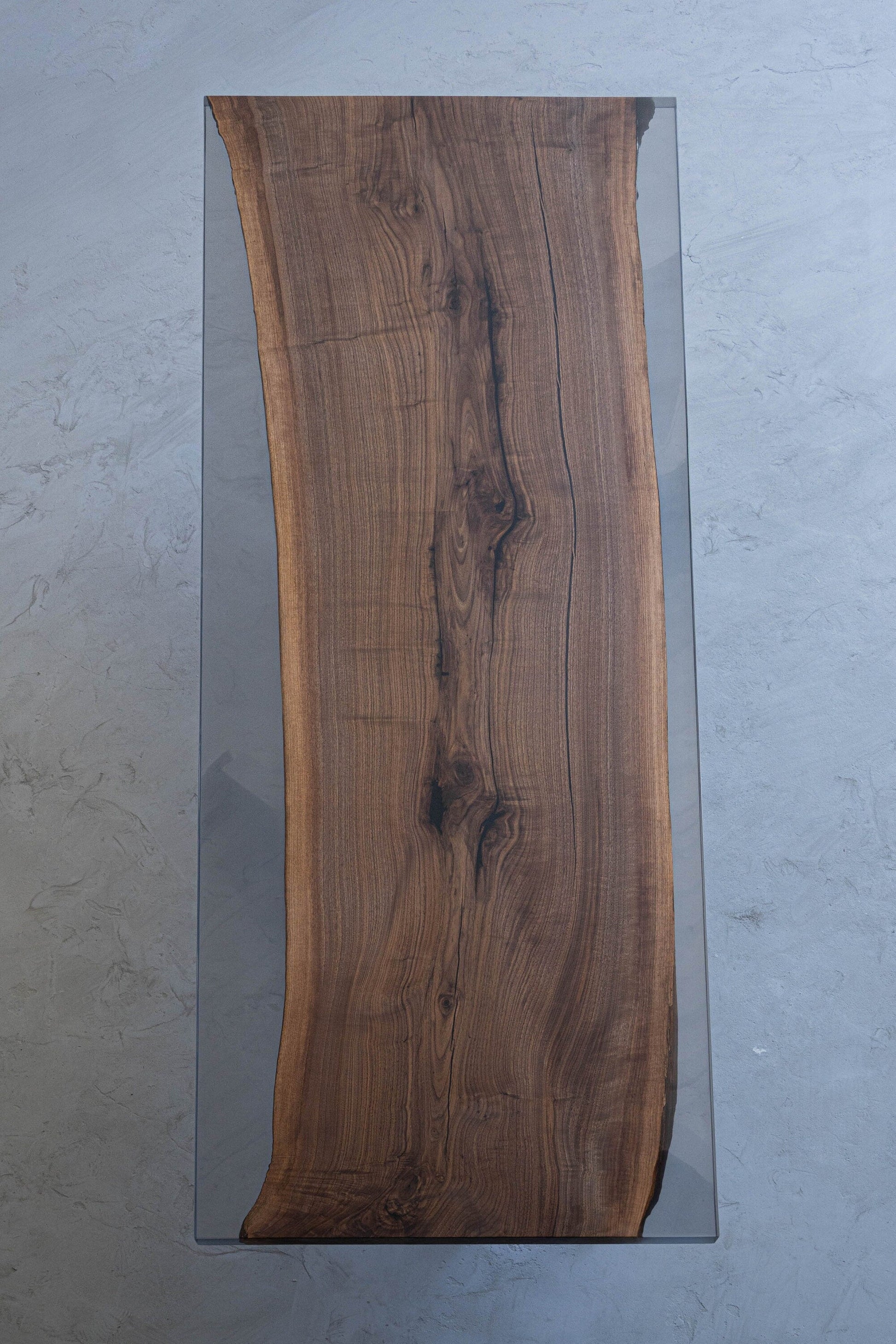 Mazonvintage-Essential Artworks Transparent Epoxy Resin Tabletop