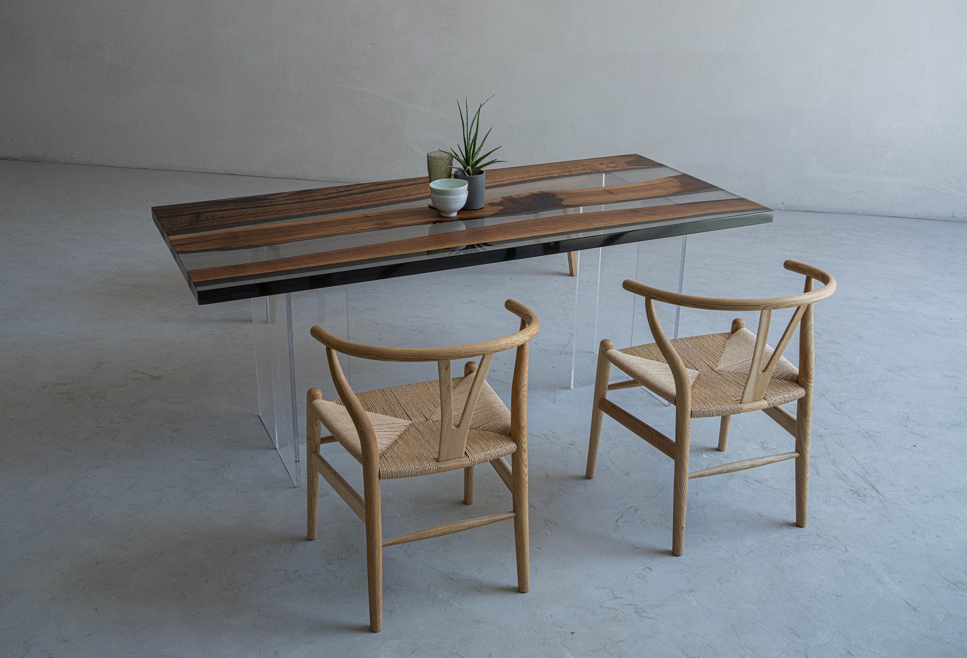 Mazonvintage-Epoxy Horizon Black Walnut Wood Table