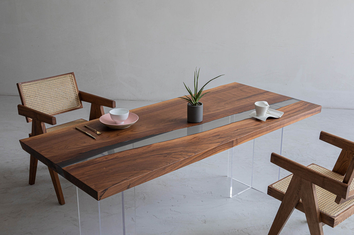 Mazonvintage-Vivid Edge Transparent Solid Wood Epoxy Resin Table
