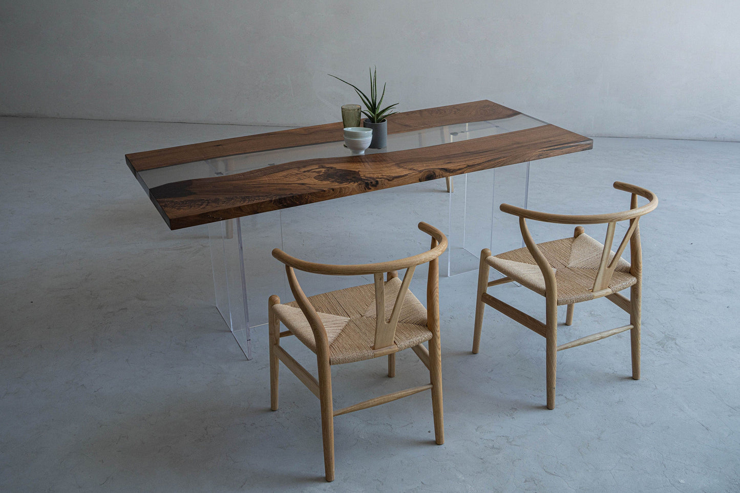 Mazonvintage-Fable Solid Black Walnut Two-Piece Wood Clear River Resin Table