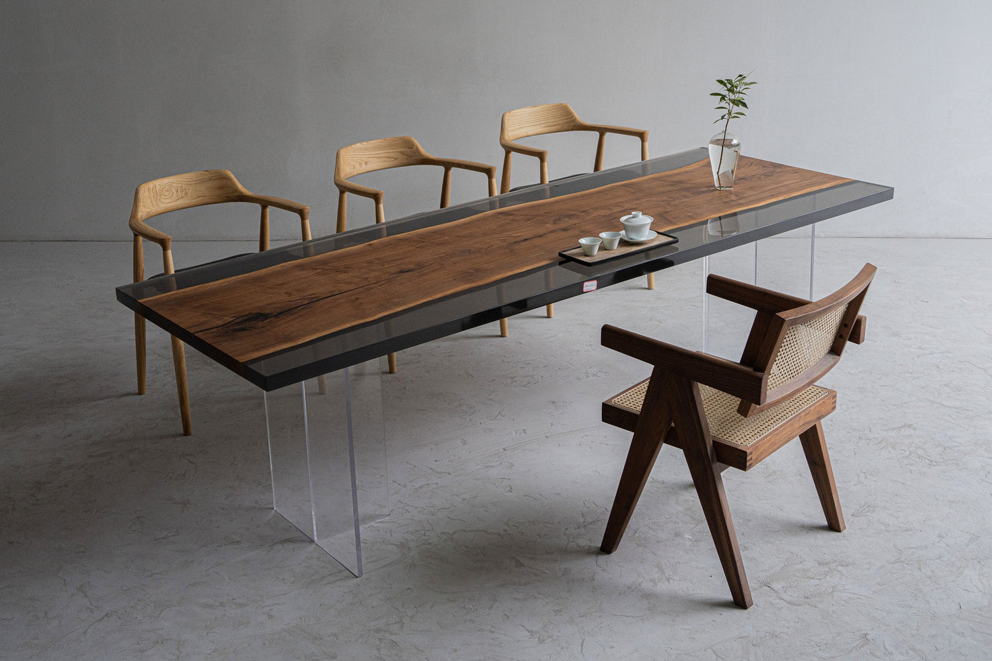 Mazonvintage-Solid Black Walnut Wood Epoxy Resin Table