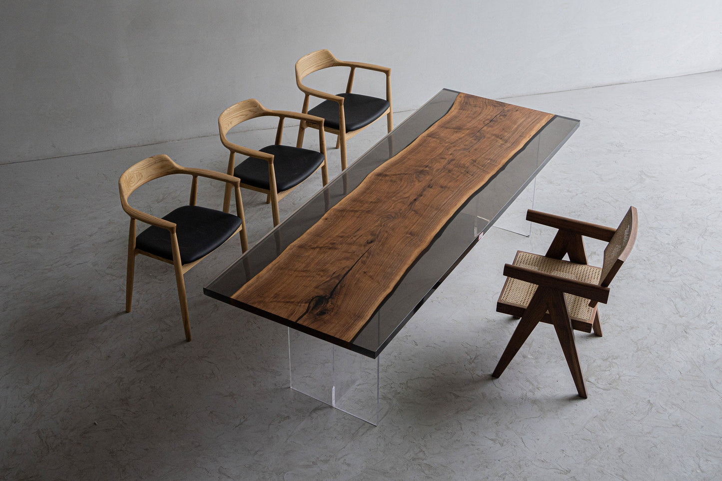 Mazonvintage-Solid Black Walnut Wood Epoxy Resin Table
