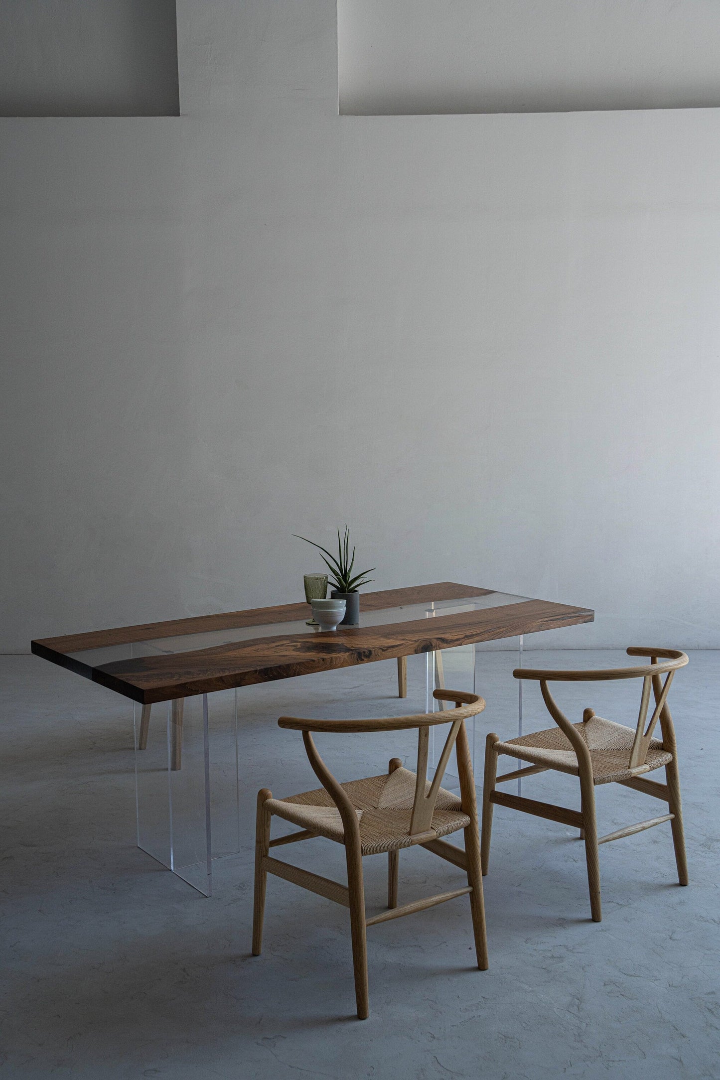 Mazonvintage-Solid Black Walnut Wood Epoxy Resin Table