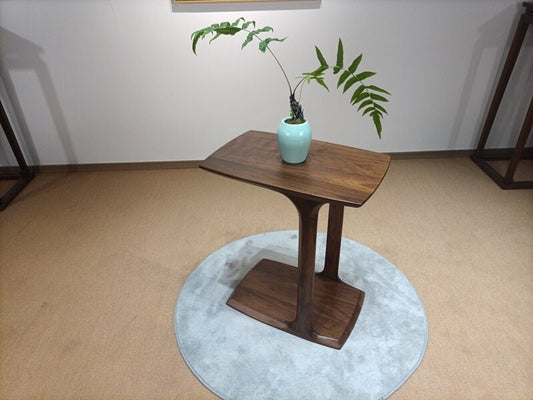 Mazonvintage-Small Modern C-Shape Laptop Side End Table in Solid Black Walnut