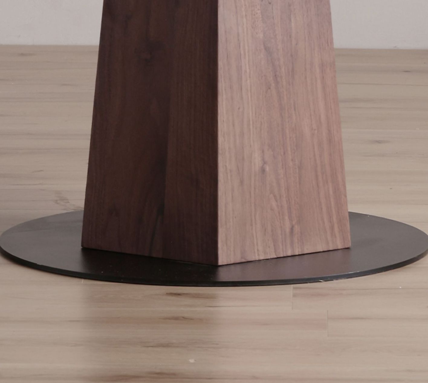 Mazonvintage-Cobalt Dual Shape Structure Black Walnut Round Dining Table
