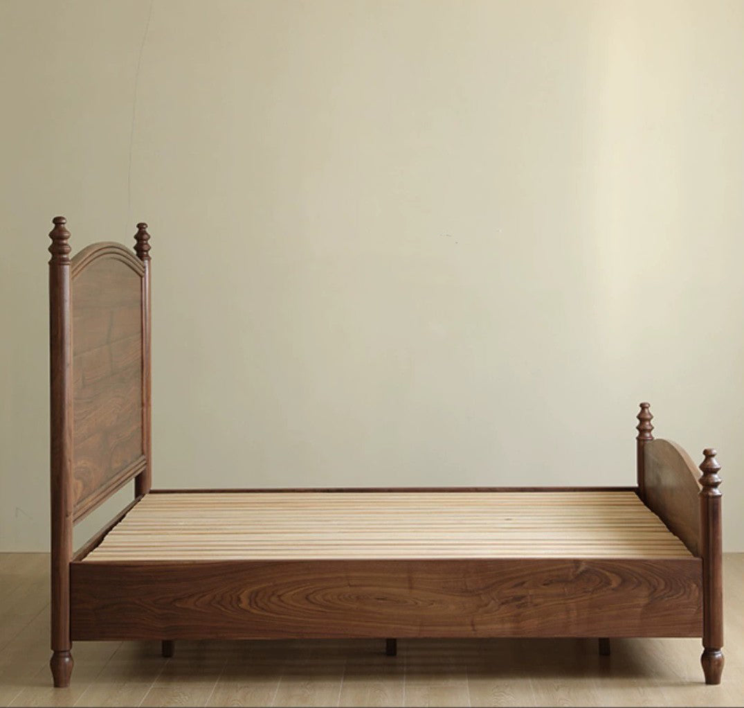 Mazonvintage-Noble America Antique Solid Walnut Wood Bed